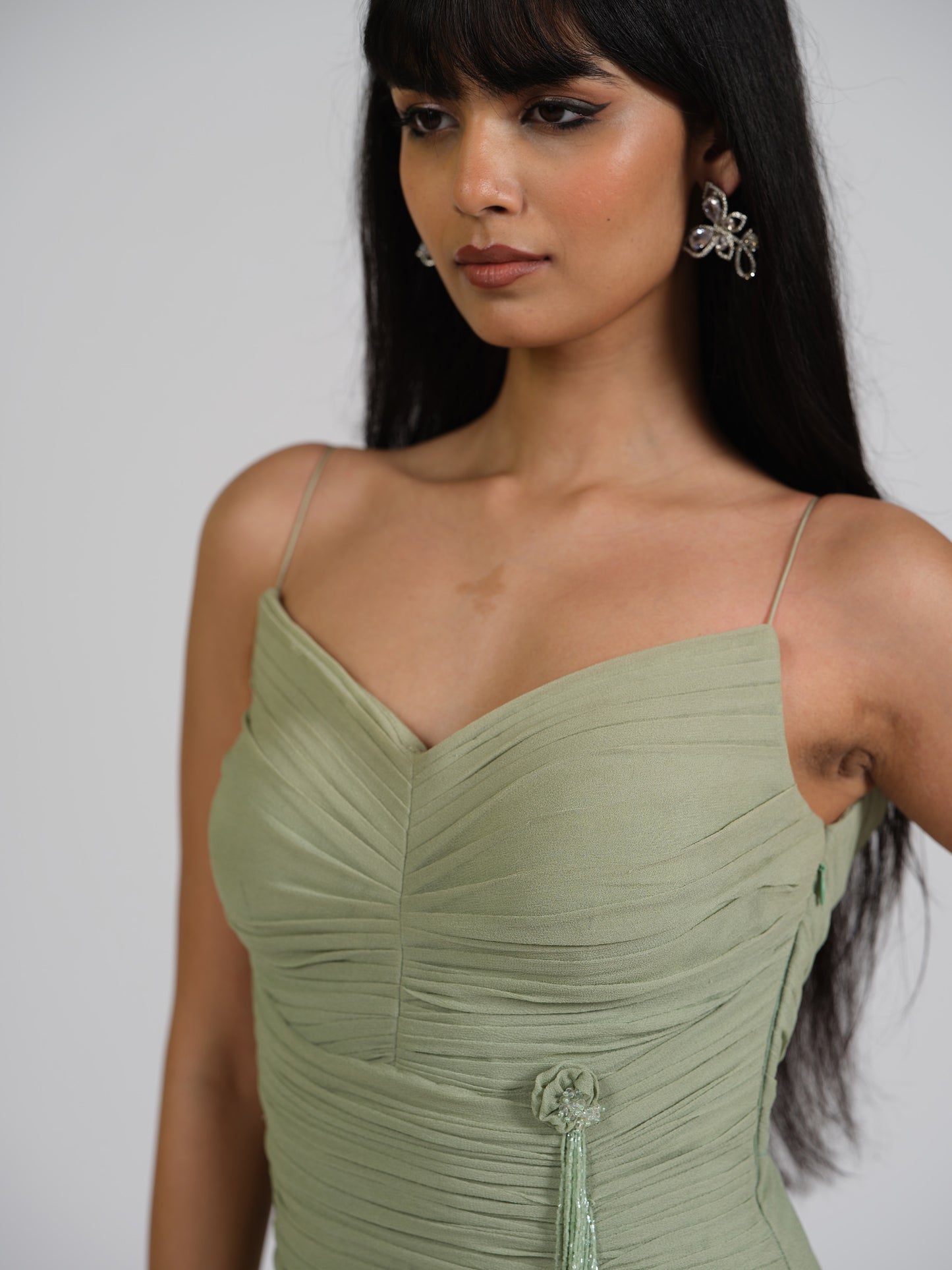 Zuan Drape Waist Gather Gown With Falling Crystals On Waist